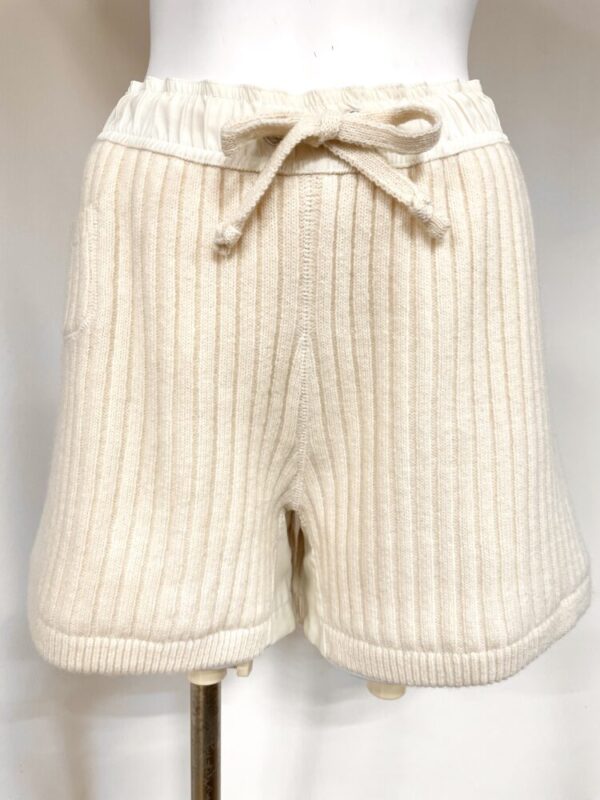 CLAIR＋PLUS  クレールプリュス レディース ニット ショートパンツ  アイボリー　